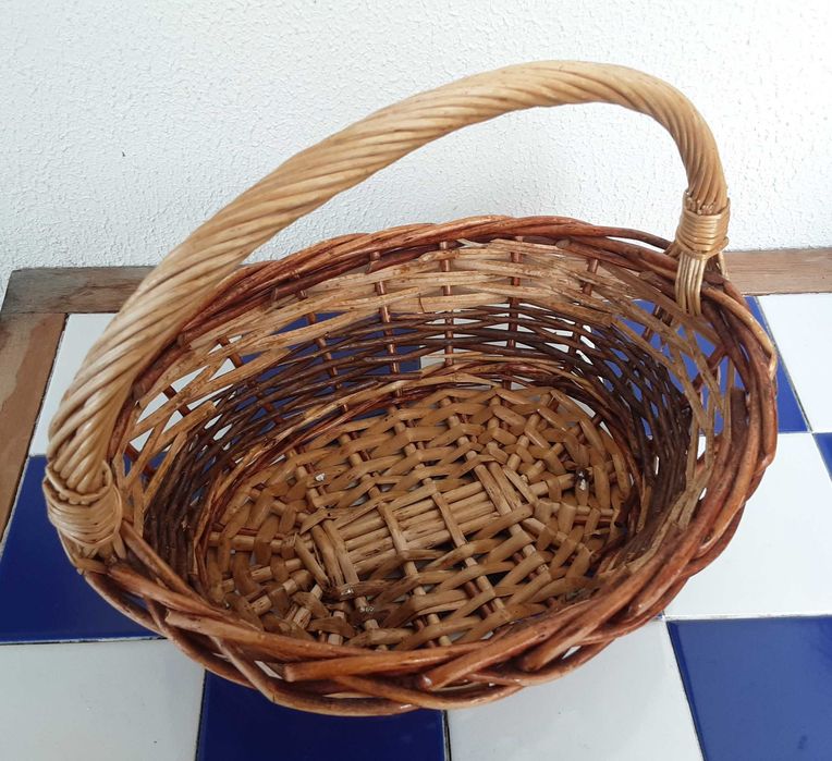Diversos Cestos em Madeira/Palhinha/Vime - Entre 3€ e 5€!