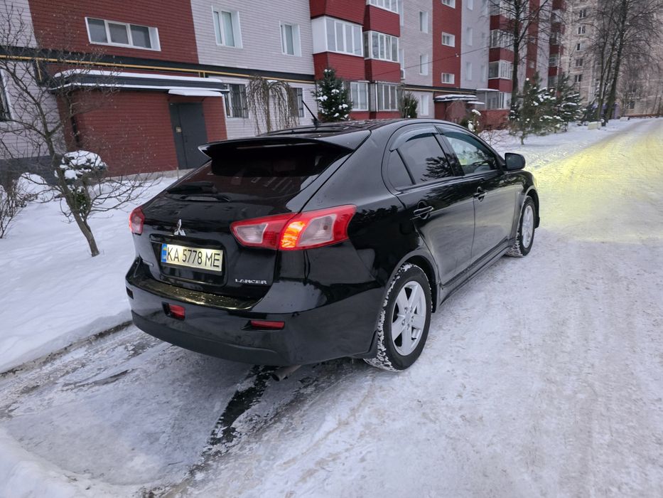 Ланцер 10. 2008год.1,8гбо Автомат