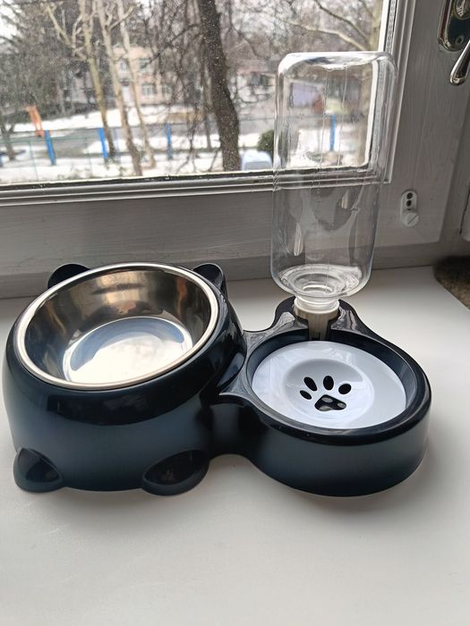 Кормушка с автоматическим диспенсером для воды