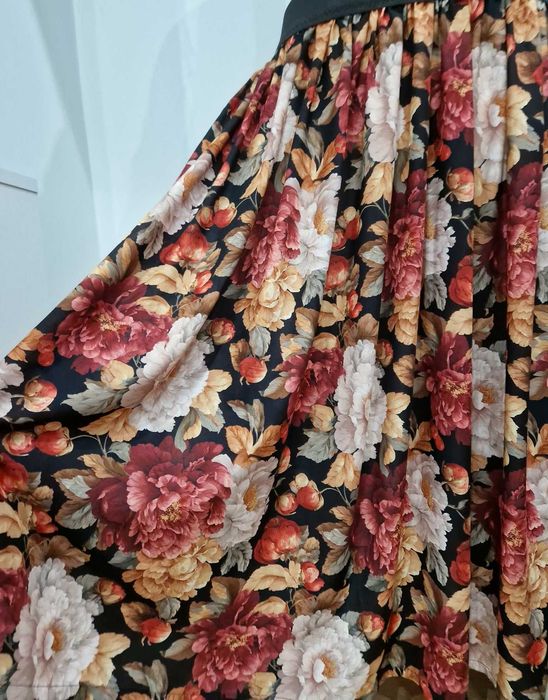 Zwiewna spódnica w piwonie w brązach 3XL(46)