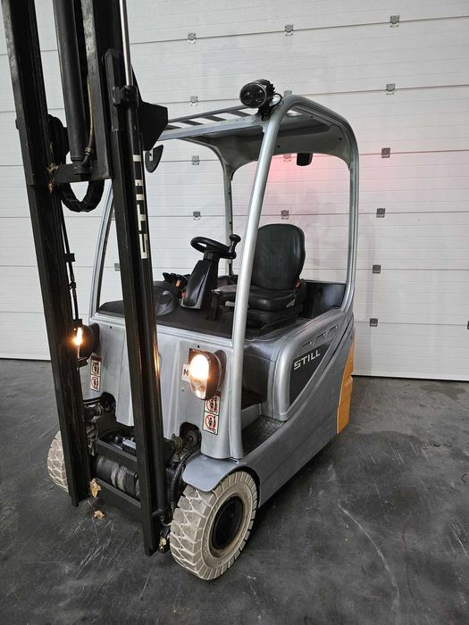 Empilhador elétrico  STILL RX20-15