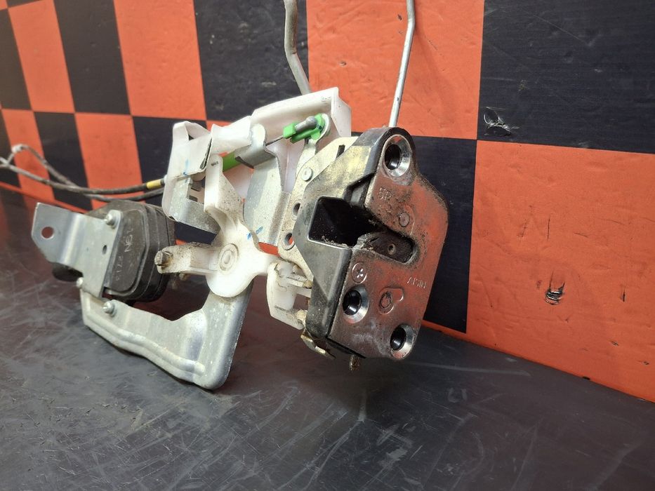 Fechadura / fecho porta frente direito MITSUBISHI Canter (FB7, FB8, FE