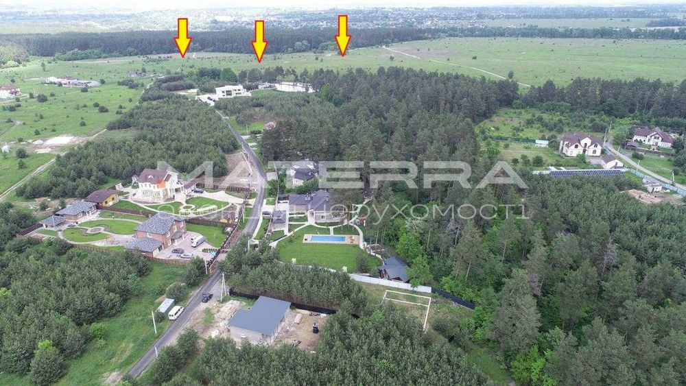 Ділянка 3,6 га у с. Бобриця з ВИХОДОМ У ЛІС! 400м до траси