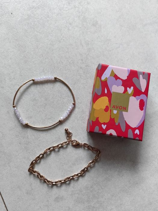 Bransoletki Avon
