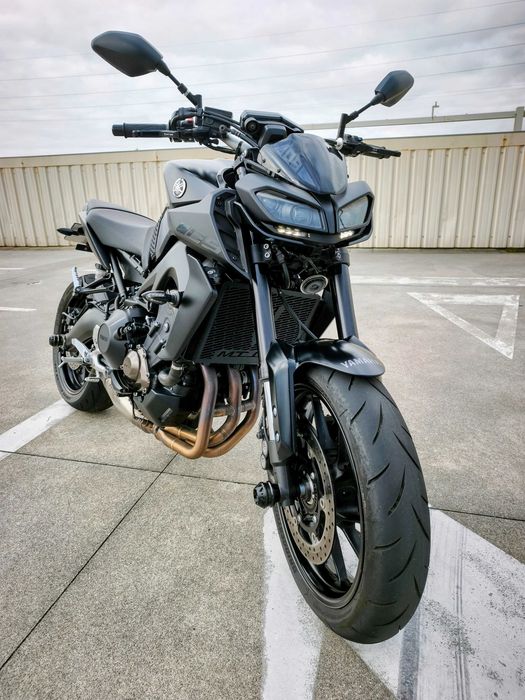 Yamaha MT-09 c/ Akrapovic