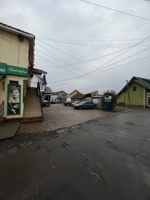 Продам будинок із земельною ділянкою в центрі Іршави