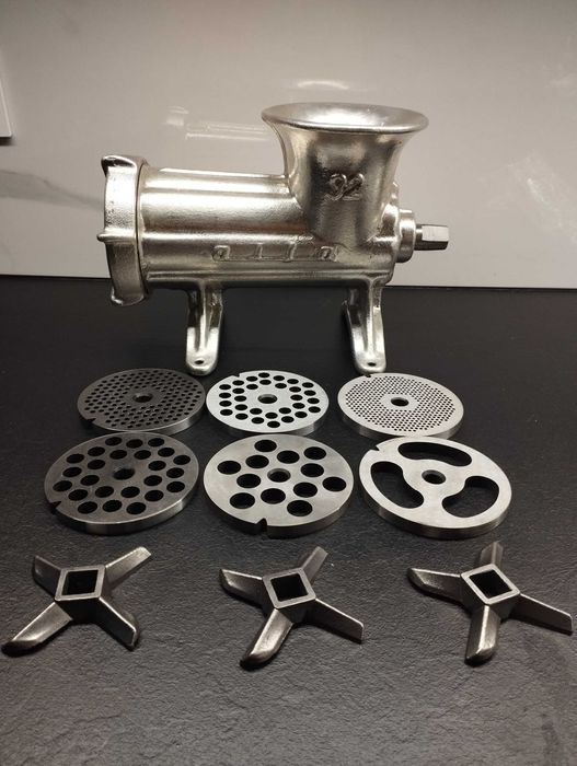 Nóż trybownik VICTORINOX 5.6613 15 cm