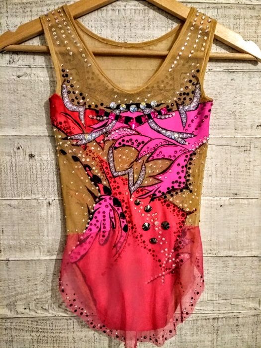 Strój startowy do gimnastyki artystycznej 134