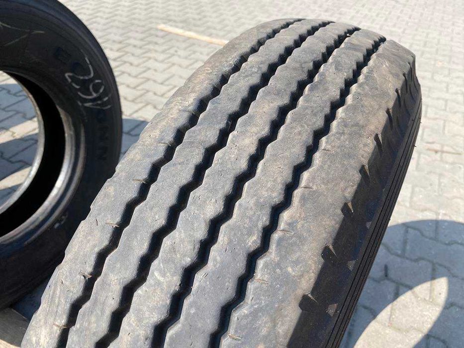 Opona ciężarowa używana prowadząca 10R17.5 BRIDGESTONE V-STEEL R18 180 / 9mm