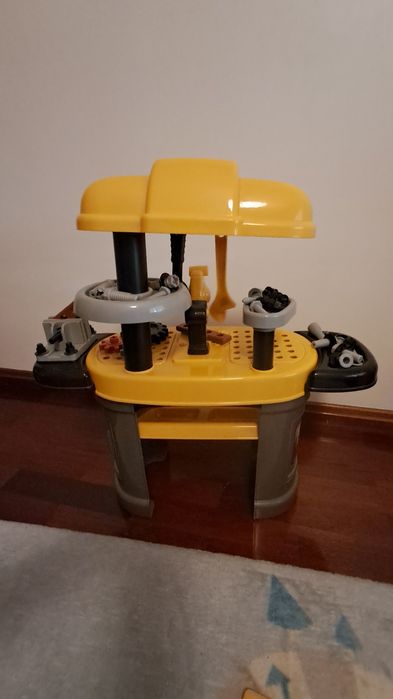 workbench with tool box64584650285954123