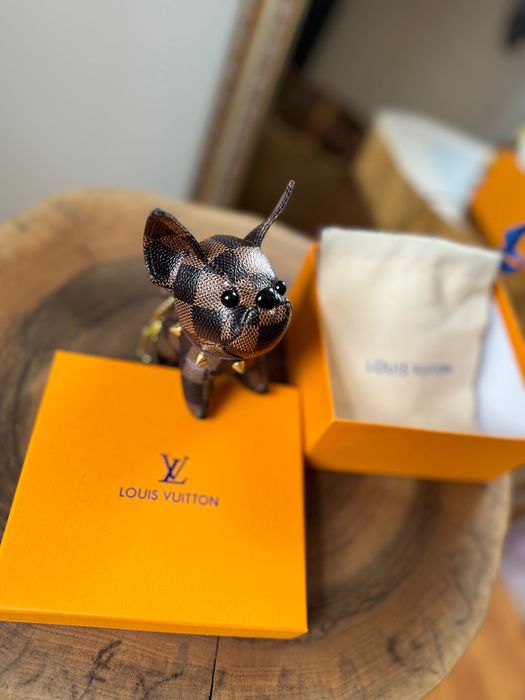брелок louis vuitton бульдожка