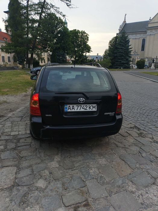 Продаж авто Toyota Corolla
