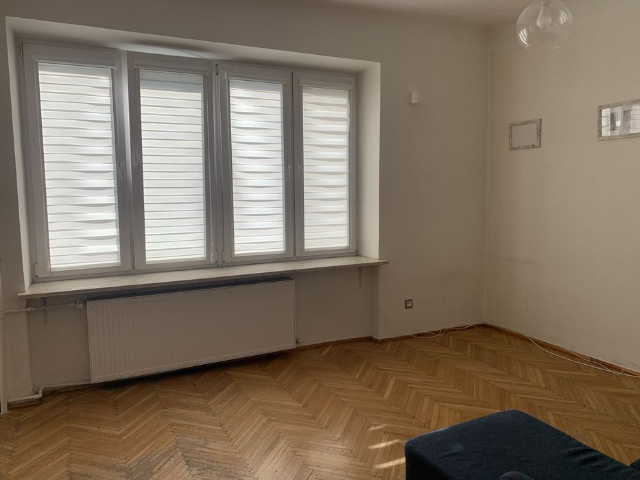 Słoneczna kawalerka na wynajem w Centrum