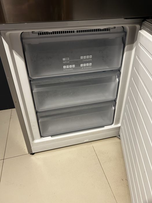 lodówka Siemens kg49nai31 srebrna