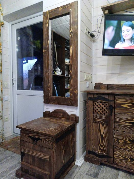 Приліжкова тумбочка, Приліжкова тумба "Бочка”