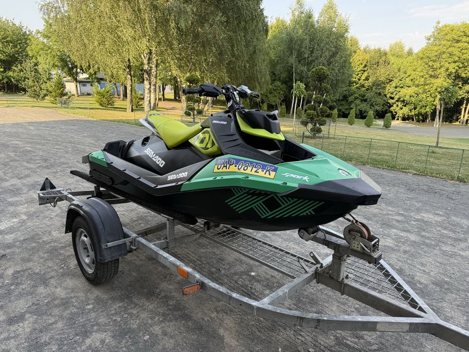 Гідроцикл BRP Spark Trixx. Офіційний