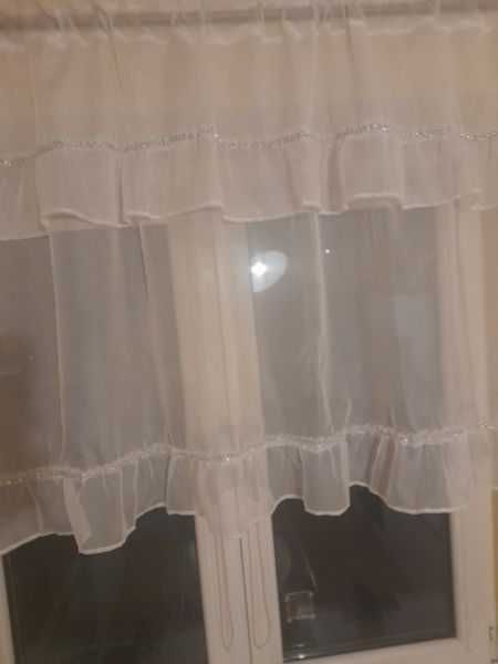 Firanka do kuchni z falbankami