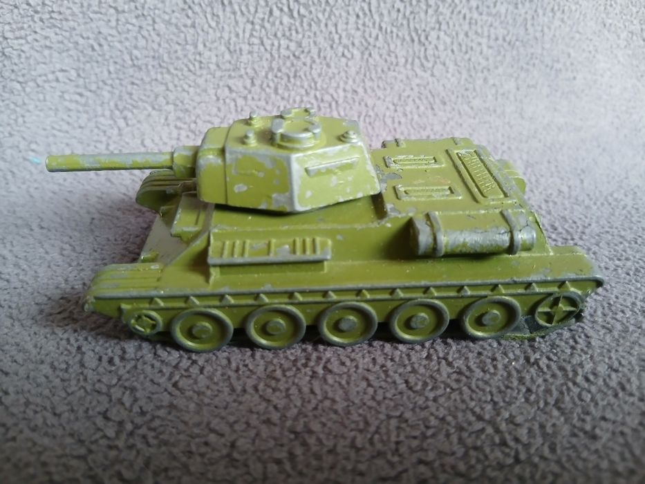 1 :43 СССР  Чайка, Танк Т 34