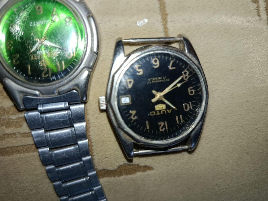 Продам годинники Automatic (AUTO) + SECKO, на запчастини або ремонт.