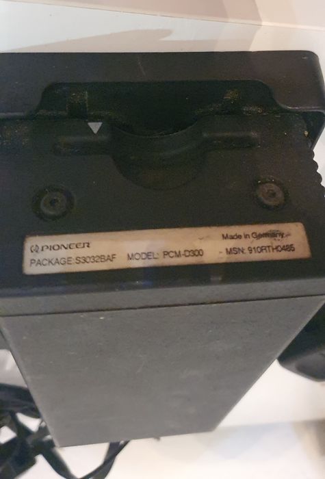 Telemóvel GSM Pioneer