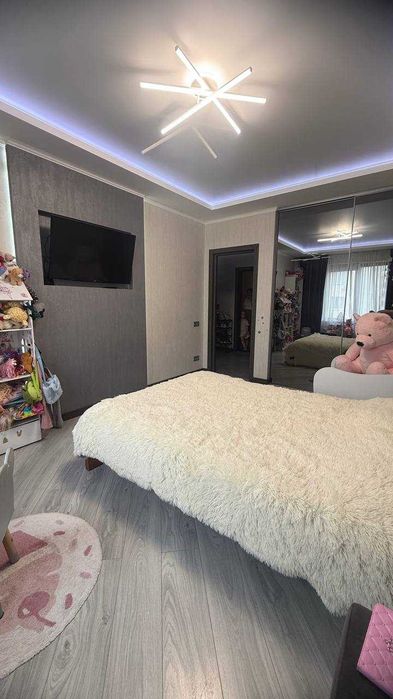 ПРОДАМ 1-кімнатну квартиру з сучасним ремонтом в ЖК «Райдужний» на Таїрова