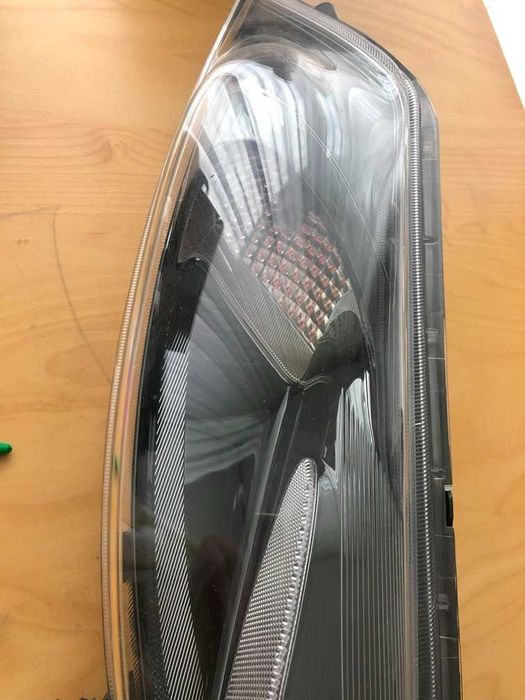 Farol direito Nissan Juke F15 (2010 a 2014) (ref. 261203YW0D)