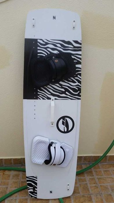 prancha de kitesurf xenon 136 x 41 cm
