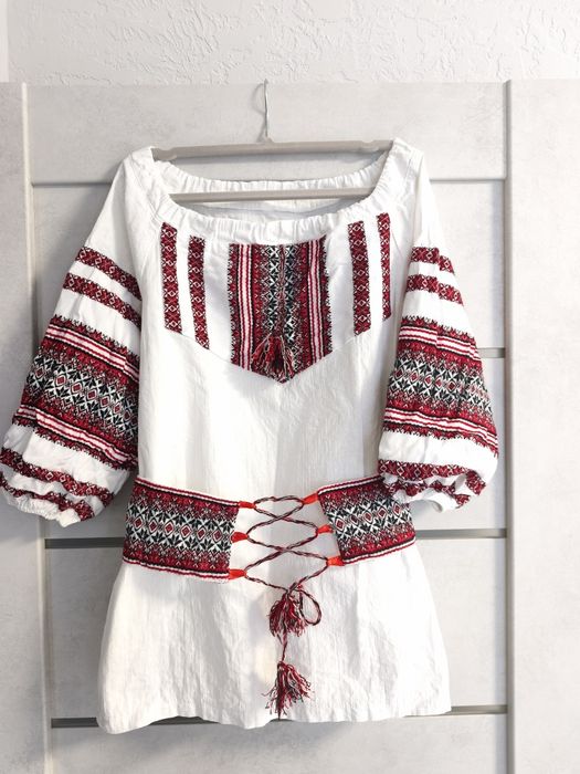 Жіноча вишиванка, стан ідеальний. 44-46 р.