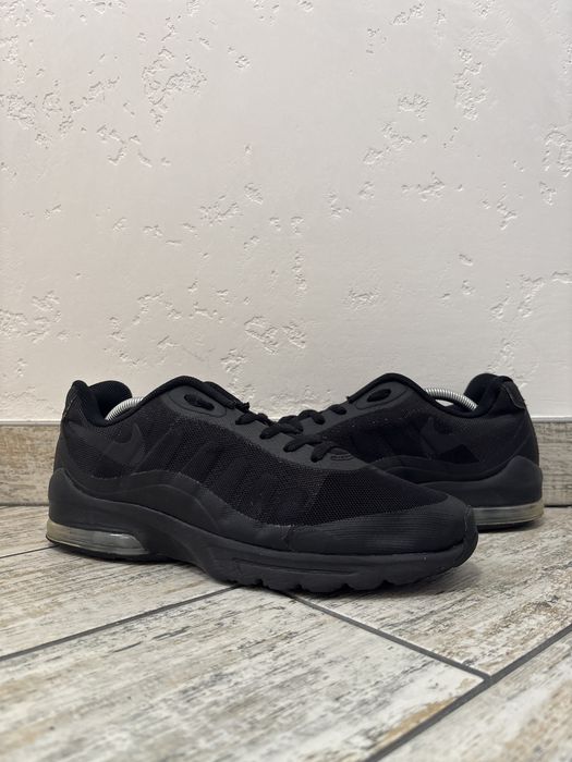 Nike air max Invigor 44р 28 см