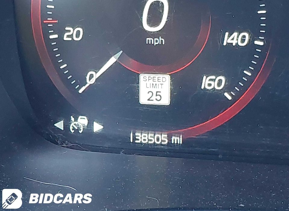 Volvo XC90 2016 INSCRIPTION (T6, Пневмо, R20, фул комплект.)