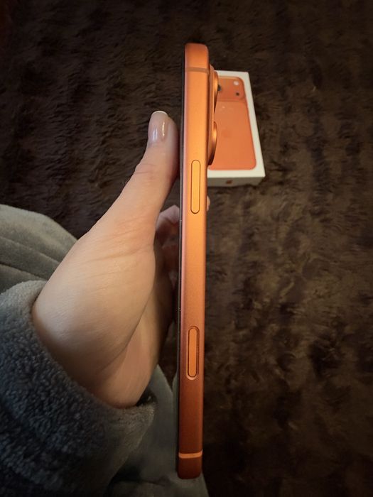 Продам iPhone 17 pro max физ сим