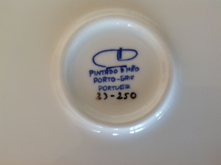 Prato pintado à mão Cerâmica do Douro