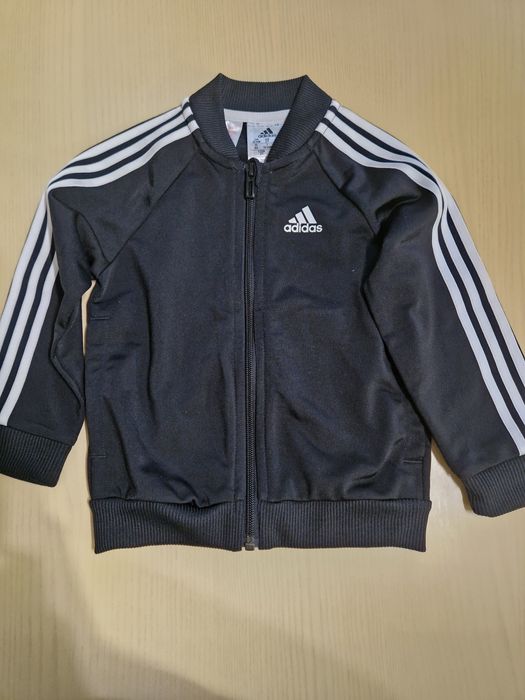 Спортивна кофта фір. Adidas роз.92  18-24 м.на 2 роки