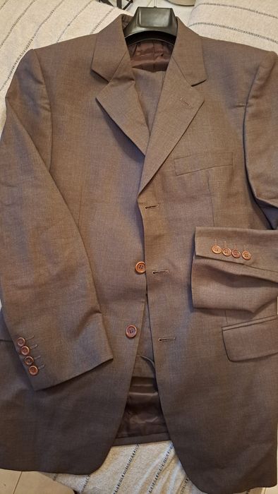 Fato castanho meia estação/ ver outro