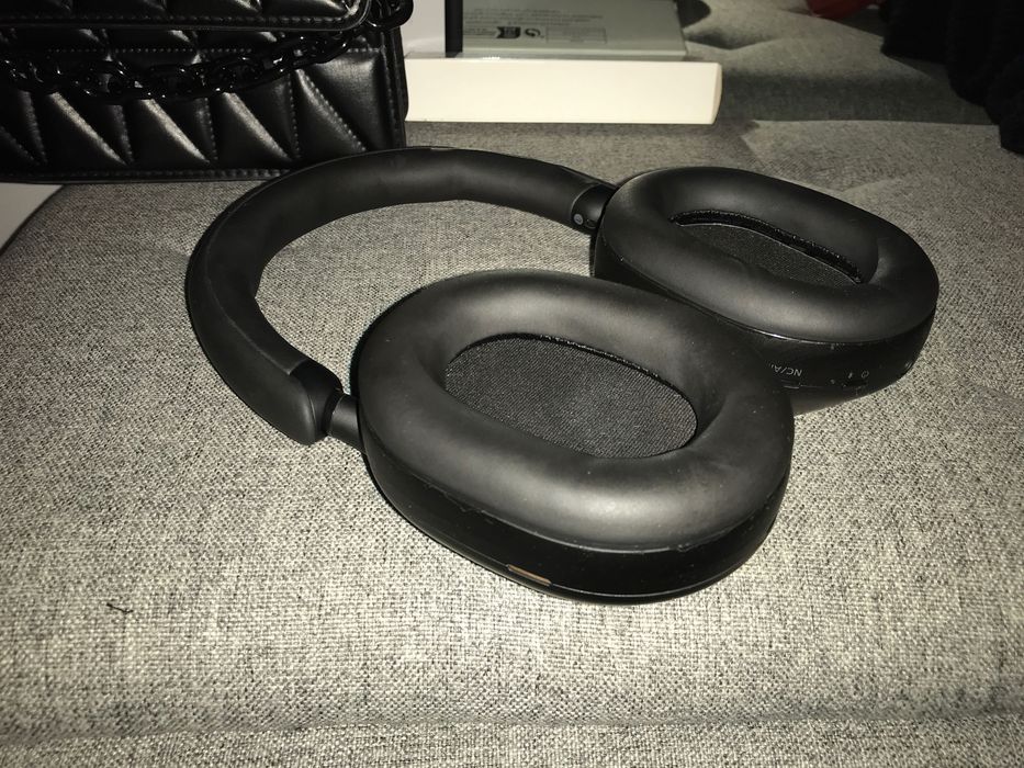 Sprzedae XH-1000XM5 Słuchawki Sony Touch w Bardzo dobrym stanie