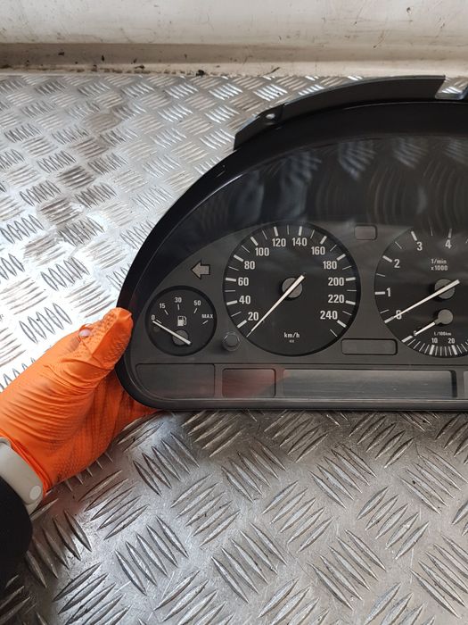 Licznik 6907238 110308784256 Bmw E39 2.0 B 99R- Europa