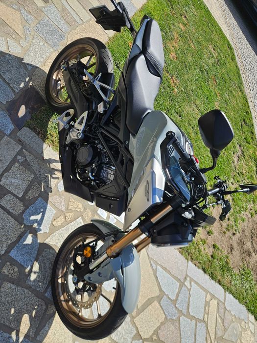 HONDA CB125R 1644km