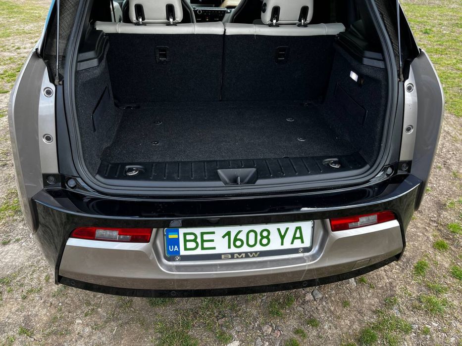 Авто BMW I3 2014