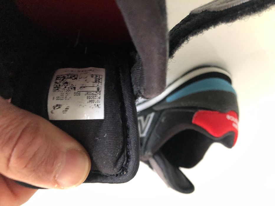 Sapatinhas New Balance nº 25