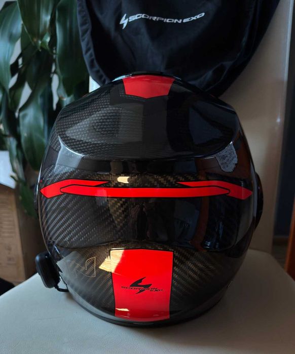 Kask Scorpion Exo-Tech Evo Carbon + Cardo freecom 2