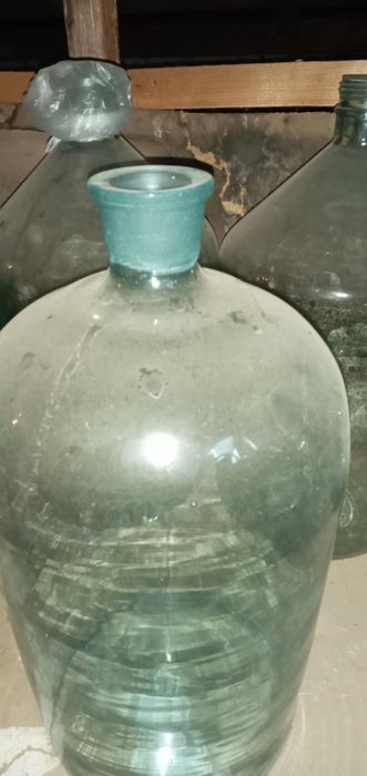 Продам бутыля разные