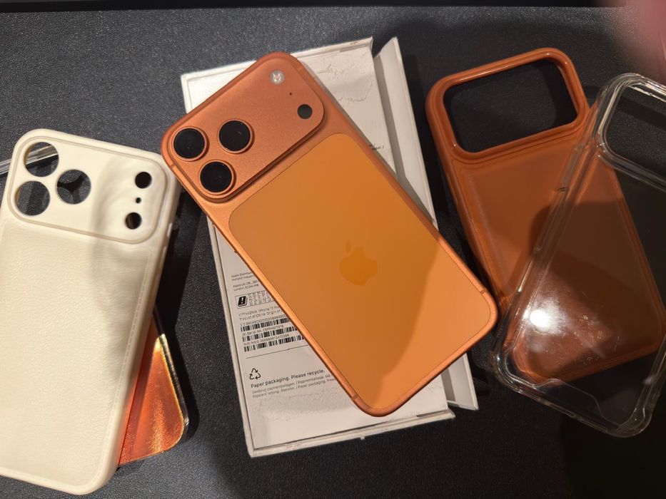 Iphone 17 pro max laranja
