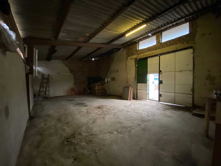 Ангар 150кв.м, високі та широкі ворота, вул. Біла