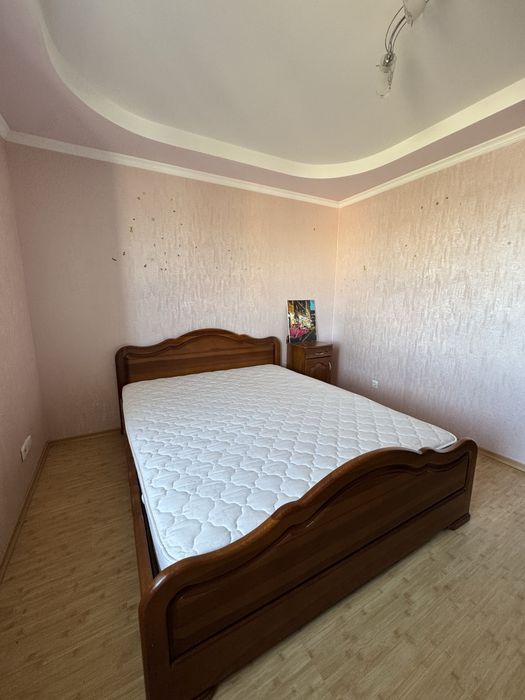 Продаж 2 кім, ЦЕНТР
