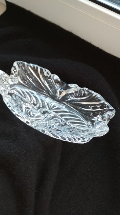 Хрустальная пепельница.