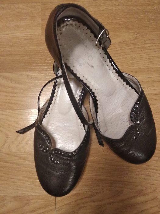 Buty rozm 35 dziewczęce