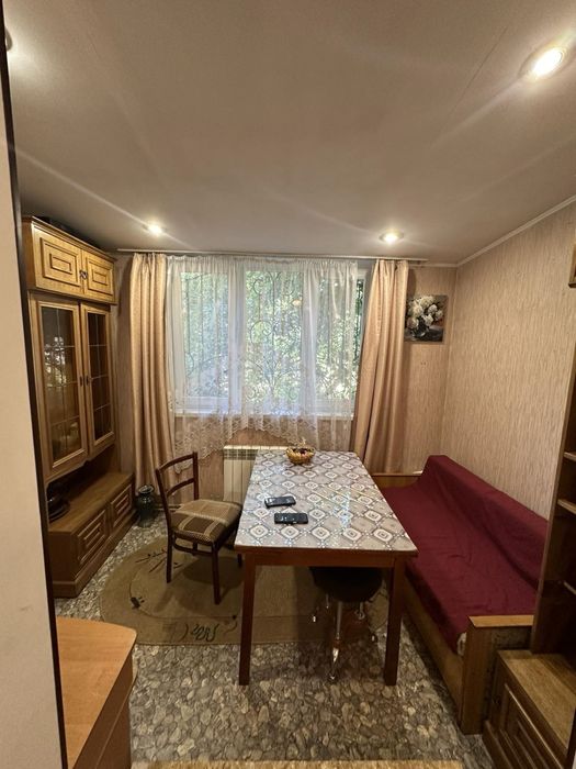 ВІЛЬНА‼️Подобово двокімнатна центр перший поверх