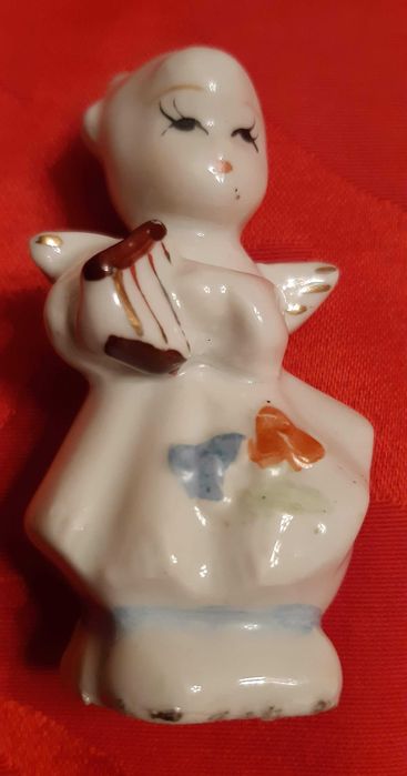 Figuras miniatura em porcelana