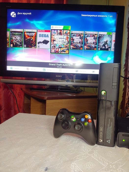 XBOX 360 Slim або Е 250gb frееboot aurora 40 ігр