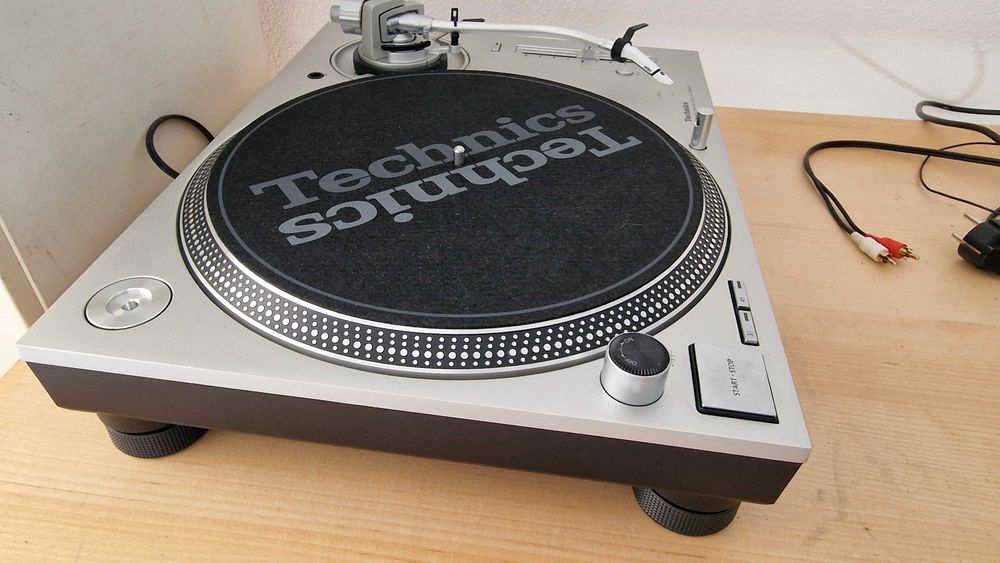 Par Technics SL-1200MK7 + Ortofon Concorde como NOVOS!